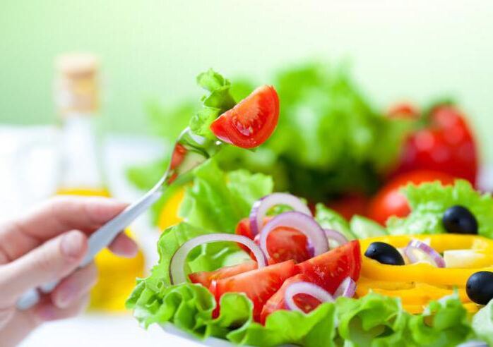 5 kg için haftada kilo kaybı için sebze salatası